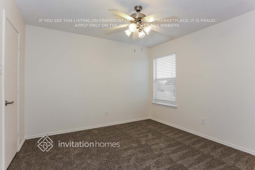 Building Photo - 1213 Sweetwater Dr