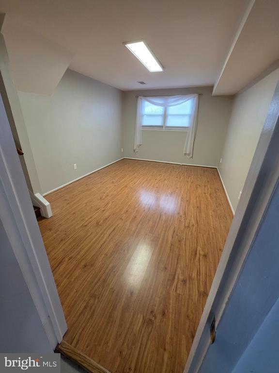 Building Photo - 8140 Drayton Ln