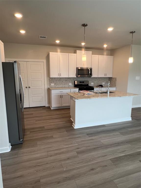 Building Photo - 1722 Cayden Oak Ln