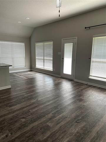 Building Photo - 3209 Samson Dr
