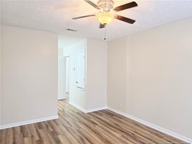 Building Photo - 6768 Willowbrook Dr