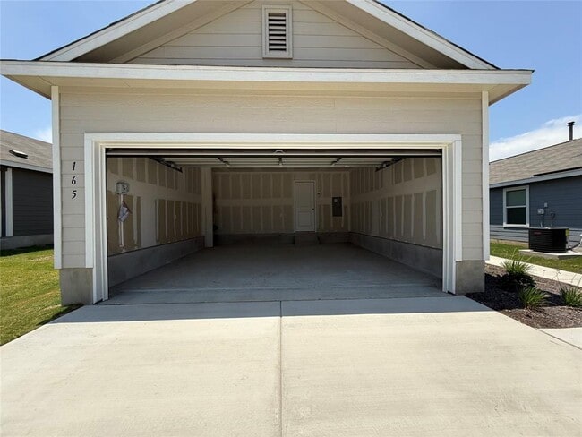 Building Photo - 165 Kyanite Dr