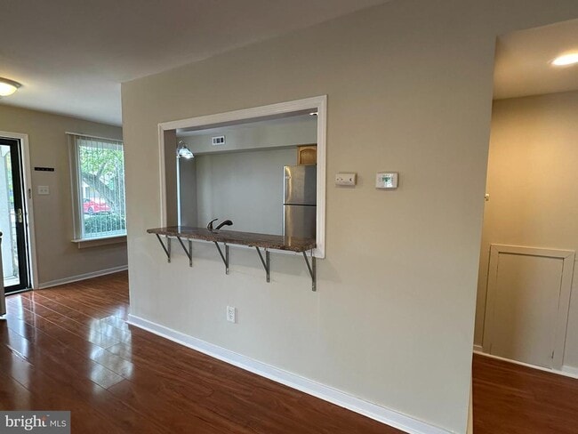 Building Photo - 507 Gregorys Way