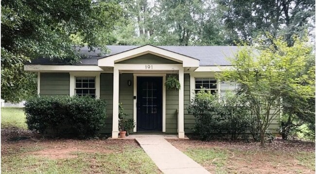 Primary Photo - 191 Water Oak St