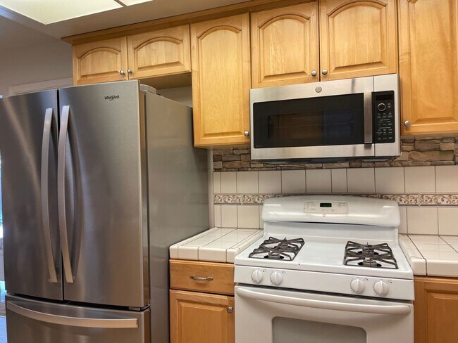 Building Photo - 34199 Cromwell Pl