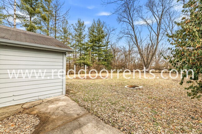Building Photo - Charming 3-Bedroom Ranch in Plainfield