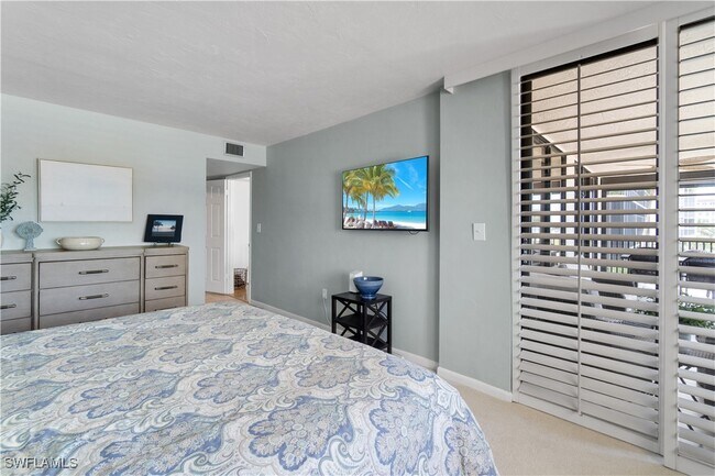 Building Photo - 9715 Gulf Shore Dr