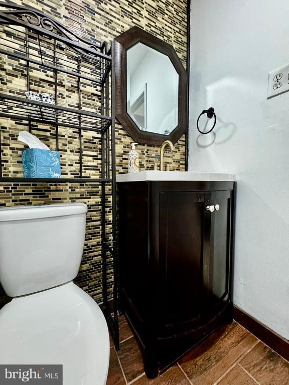 Building Photo - 8402 Jinetes Ct