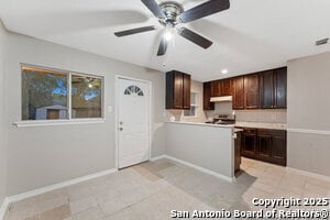 Building Photo - 5003 Casa Oro St