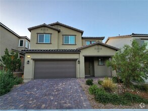 Building Photo - 10384 Bagg Ave