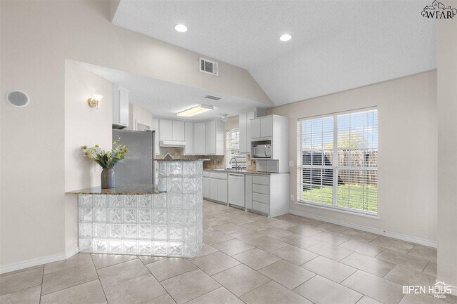Building Photo - 5510 Long Leaf Dr