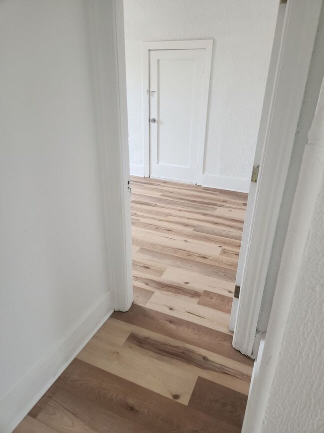 Building Photo - 264 N Jackson St