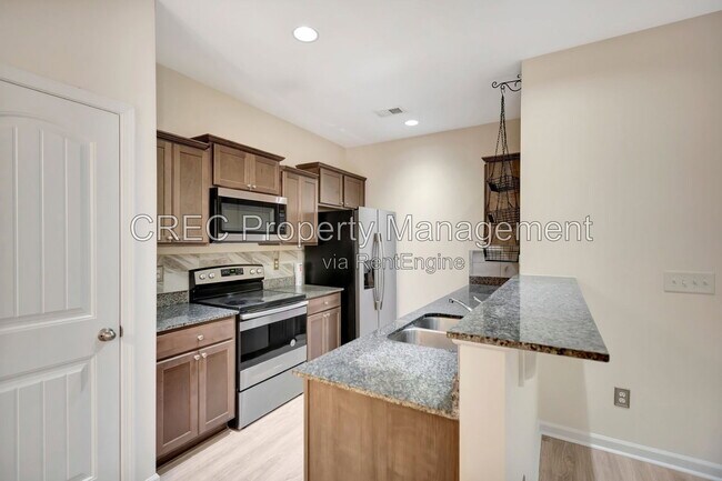Building Photo - 140 Buchanan Cir