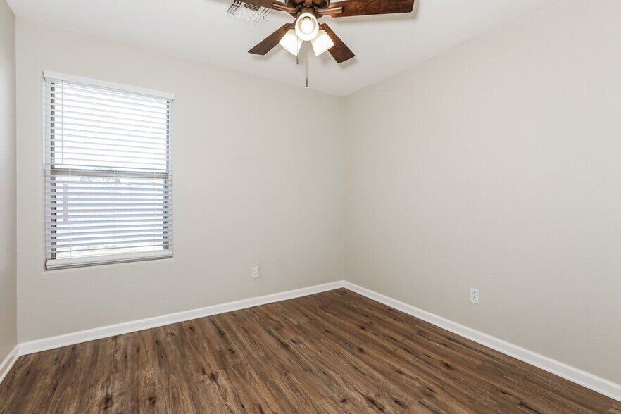 Building Photo - 29420 N Blackfoot Daisy Dr