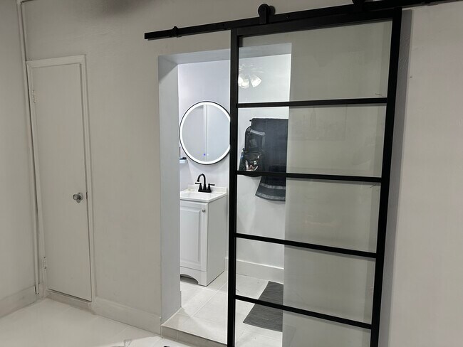 Building Photo - 7255 SW 39th Ter