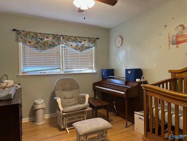 Building Photo - 306 Jack Coleman Dr NW