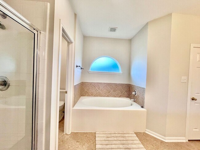 Building Photo - 17214 Horsetooth Canyon Dr