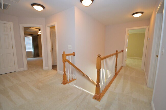Building Photo - 114 Prestonian Pl