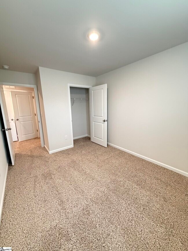 Building Photo - 803 Embark Cir