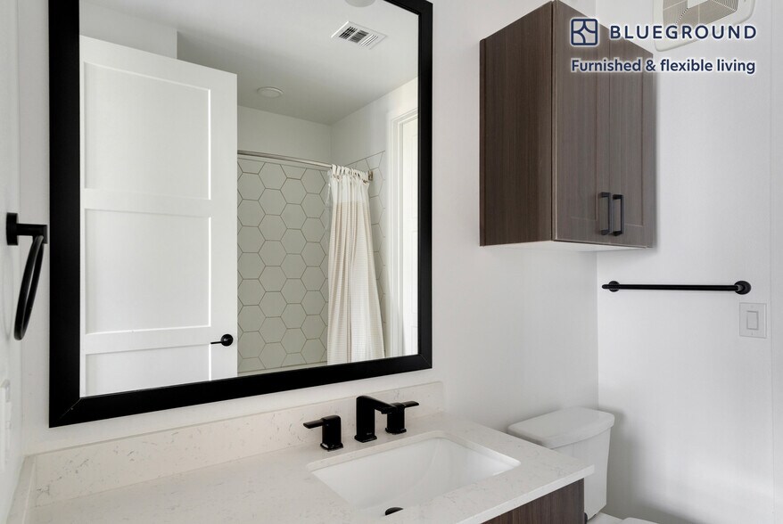 Building Photo - 3403 Harmon Ave