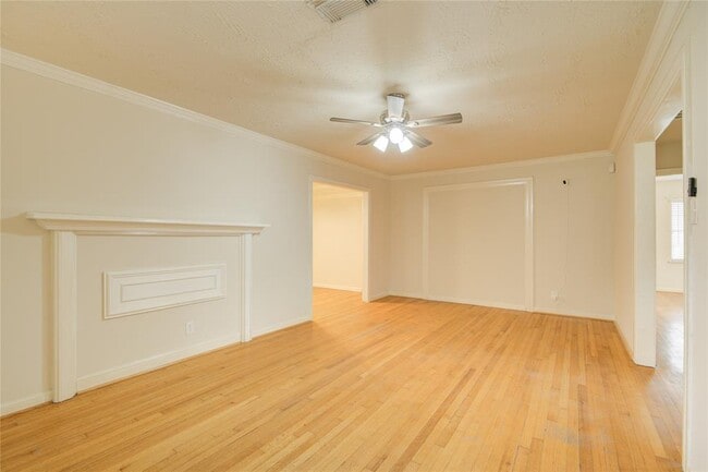 Building Photo - 5902 Hornwood Dr