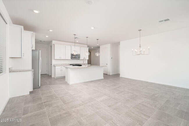 Building Photo - 17305 W Sanna St