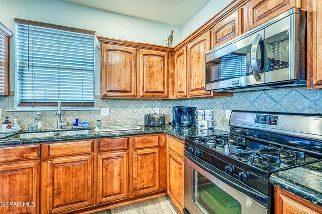 Building Photo - 1627 Brillo Del Sol Ct