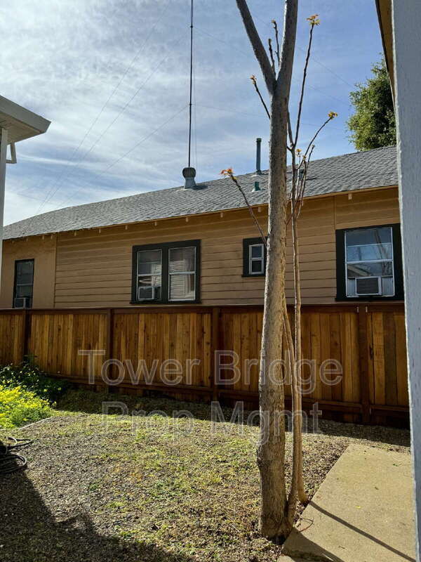 Building Photo - 3897 7th Ave