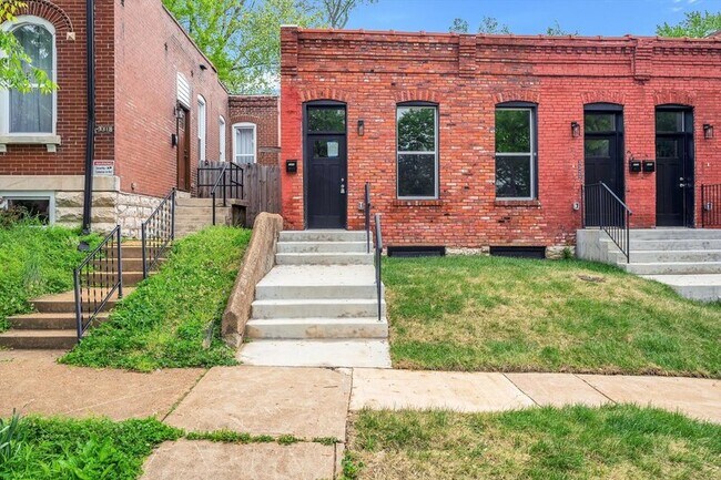 Building Photo - 3324 Michigan Ave