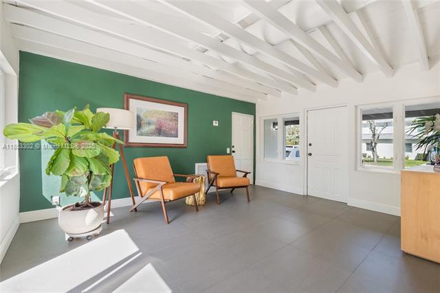 Building Photo - 5830 SW 51st St
