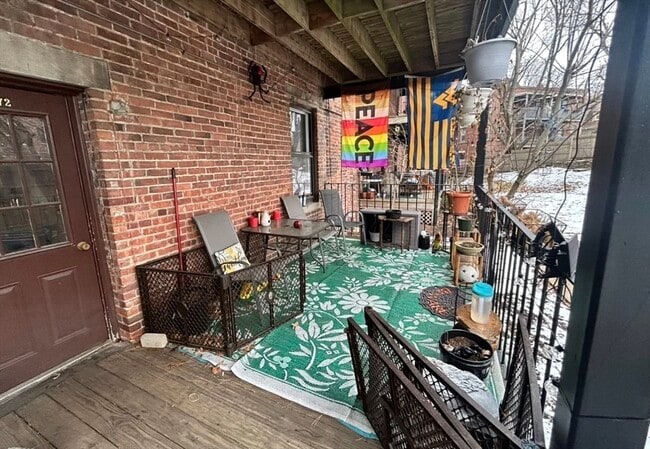 Building Photo - 1872 Commonwealth Ave