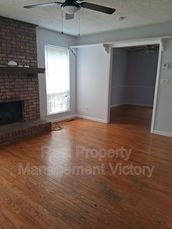 Building Photo - 1757 Tahiti Ln