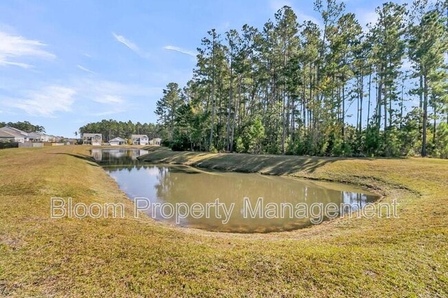 Building Photo - 602 Solar Ct