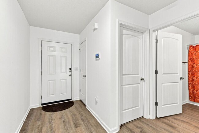Building Photo - 3284 Chapelwood Dr