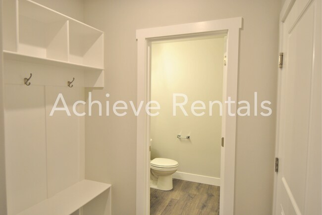 Building Photo - New Built Nibley Townhome | Neighborhood Park & Close to Schools and Town!