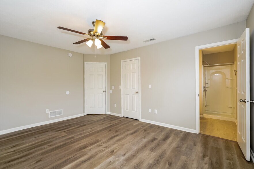 Building Photo - 7429 Carnation Ln