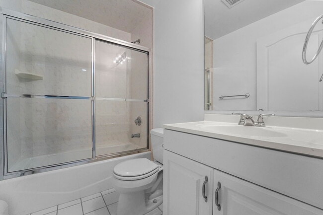 Building Photo - 1 Euclid Rd