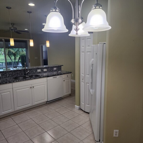 Building Photo - 6648 Liberty Pl