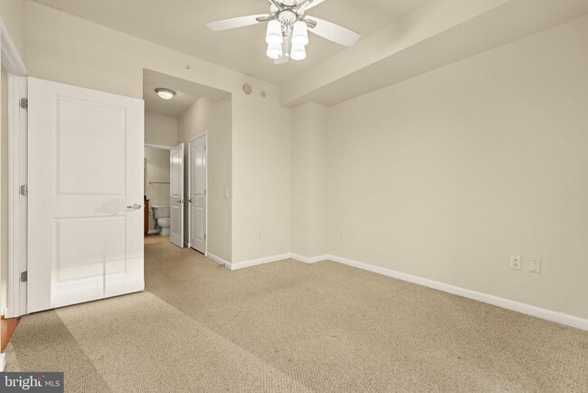 Building Photo - 1021 N Garfield St