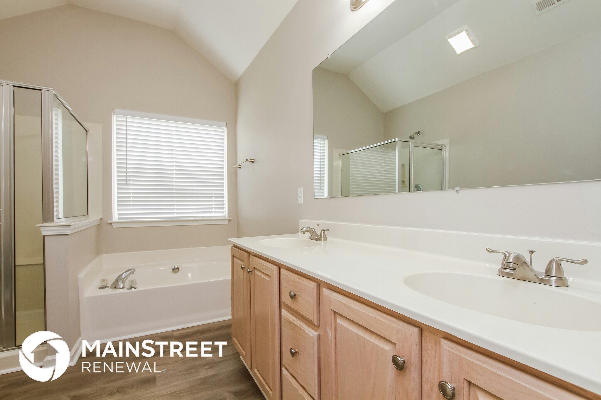 Building Photo - 7895 Sedgebrook Dr E