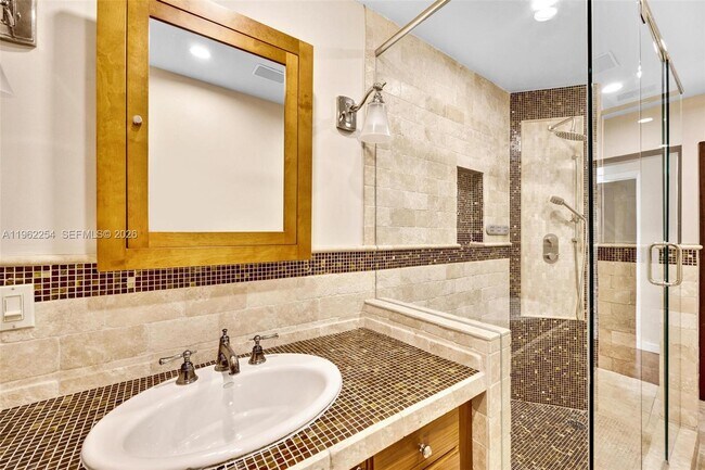 Building Photo - 6630 SW 102nd St