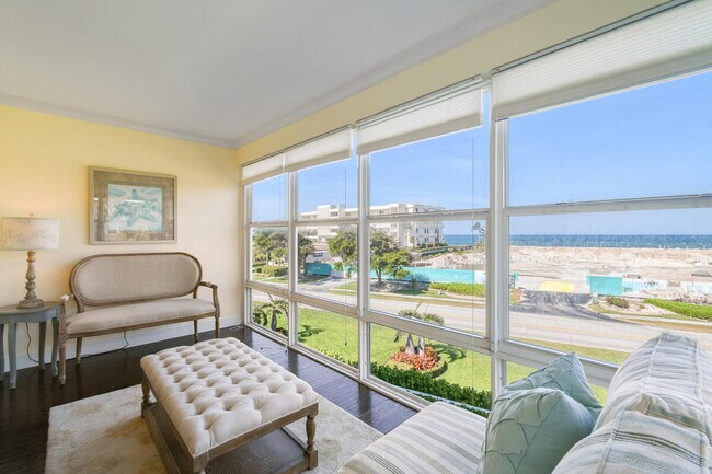 Building Photo - 325 S Beach Rd