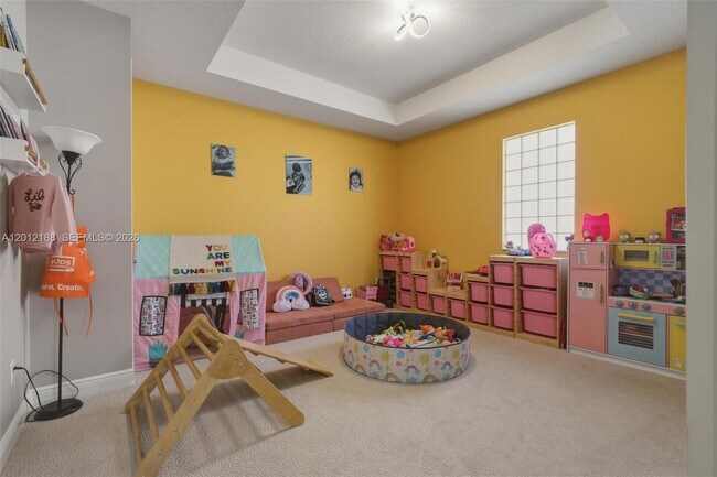 Building Photo - 8815 NW 37th Dr