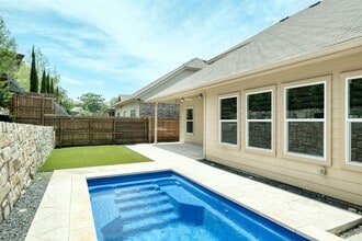 Building Photo - 3209 Ortman Dr