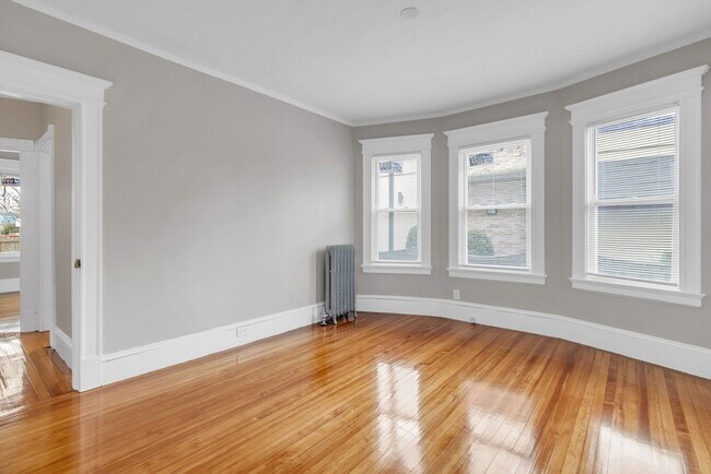 Building Photo - 440 Sumner Ave