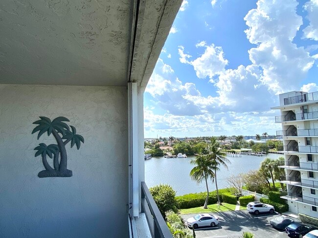 Building Photo - 3555 S Ocean Blvd