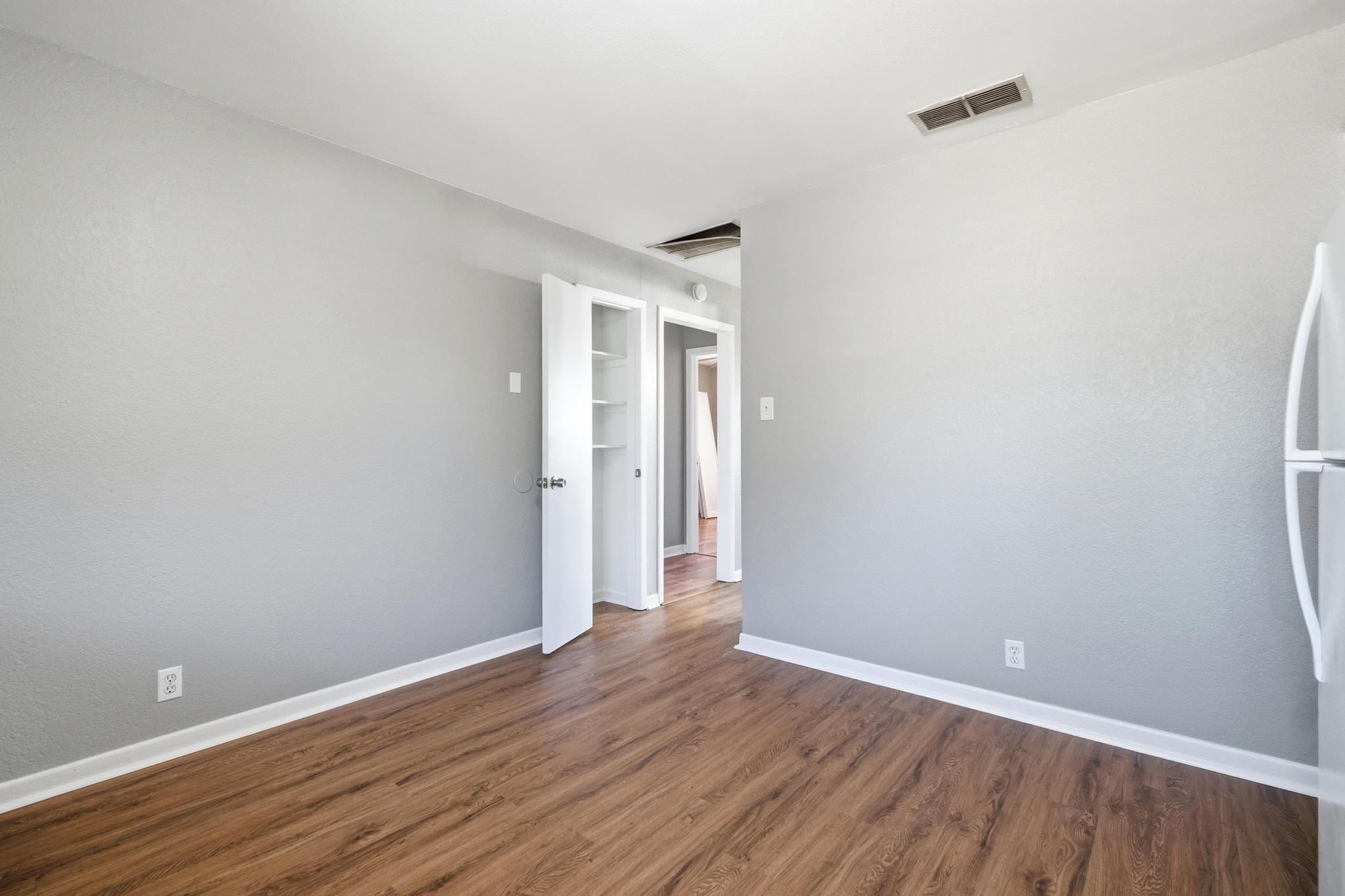 Building Photo - 2333 N Danville Dr