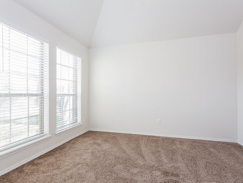 Building Photo - 6420 Spring Ranch Dr