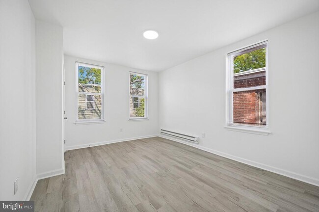 Building Photo - 247 Berkley St