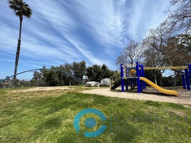 Building Photo - 2419 Fieldlane Pl